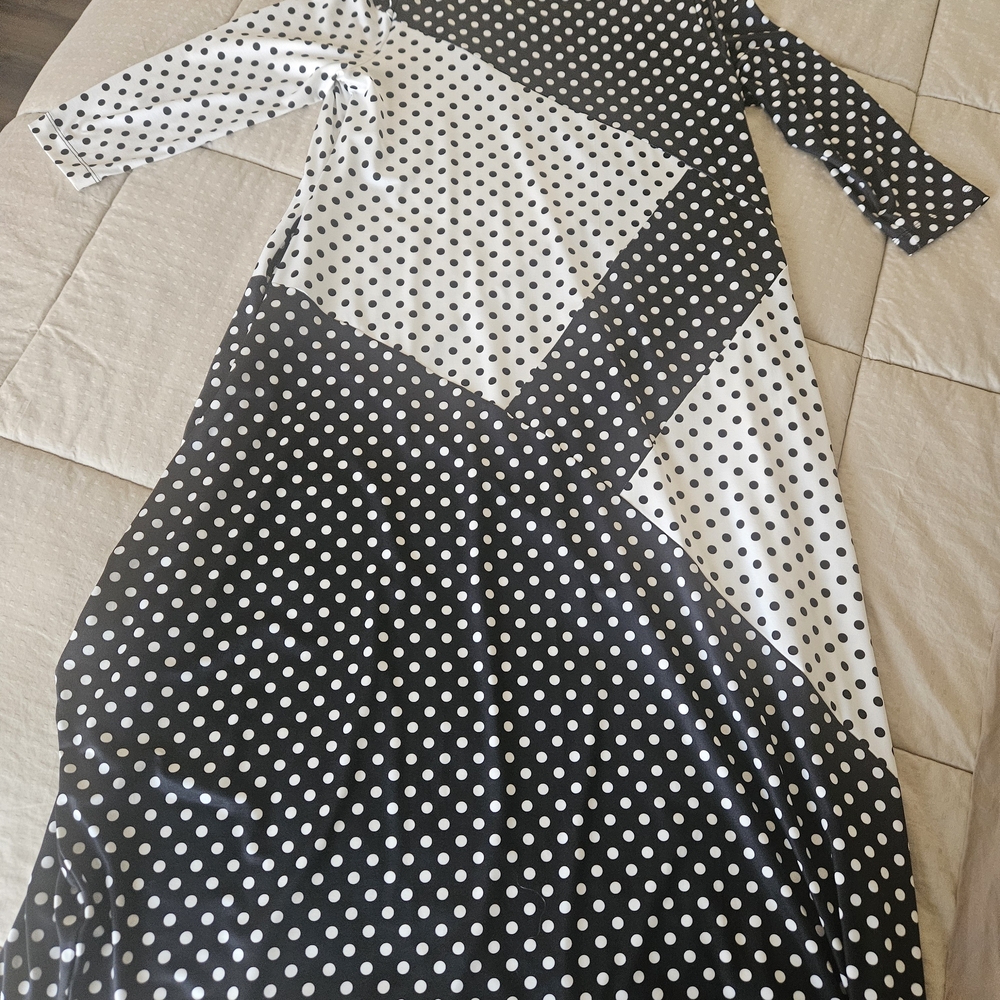 IC COLLECTION Black and White Polka Dot Top - Picture 3 of 6